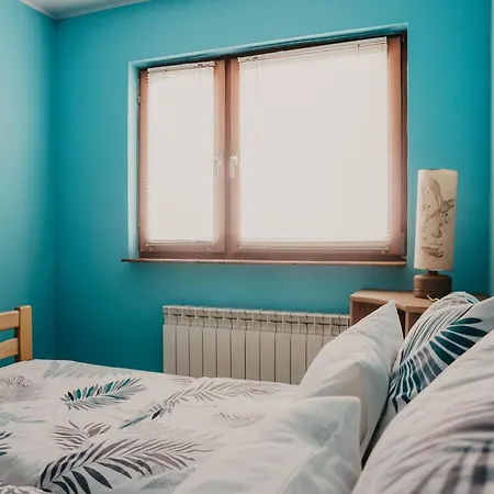 3-bedroom - Prime Location With View And Parking *